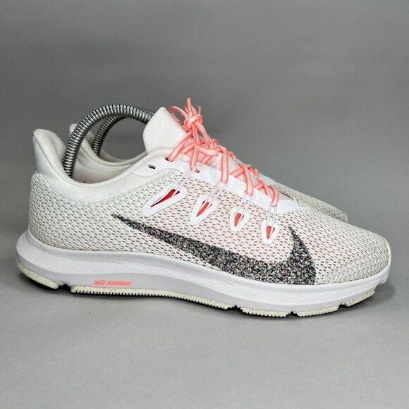 Nike Women's Size 8 Quest 2 Running Shoes - Picture 1 of 13